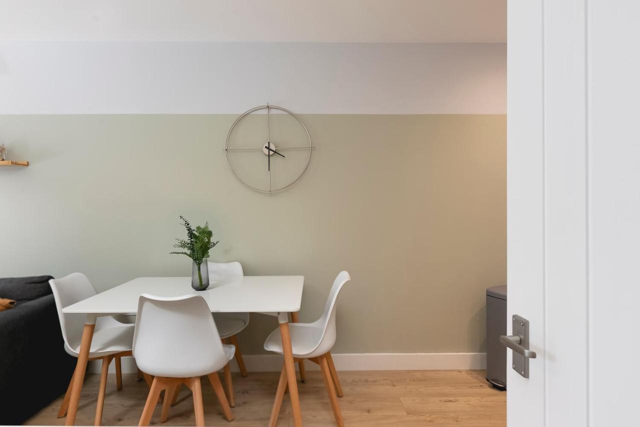 Wesley Gate Apartments - By Hostly เรดดิ้ง ภายนอก รูปภาพ